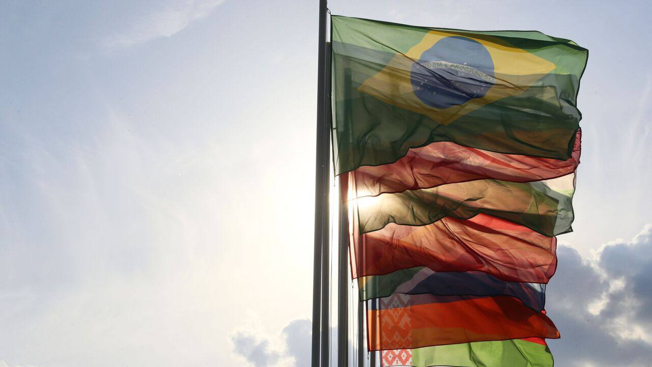 SALE A 25 IL NUMERO DEI PAESI INTERESSATI AI BRICS