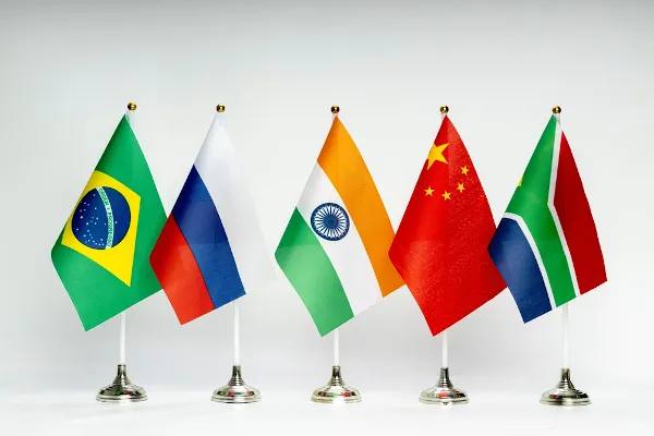 BRICS: PIATTAFORMA PER I PAESI IN VIA DI SVILUPPO